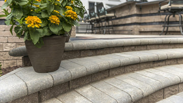 Brussels Fullnose Coping